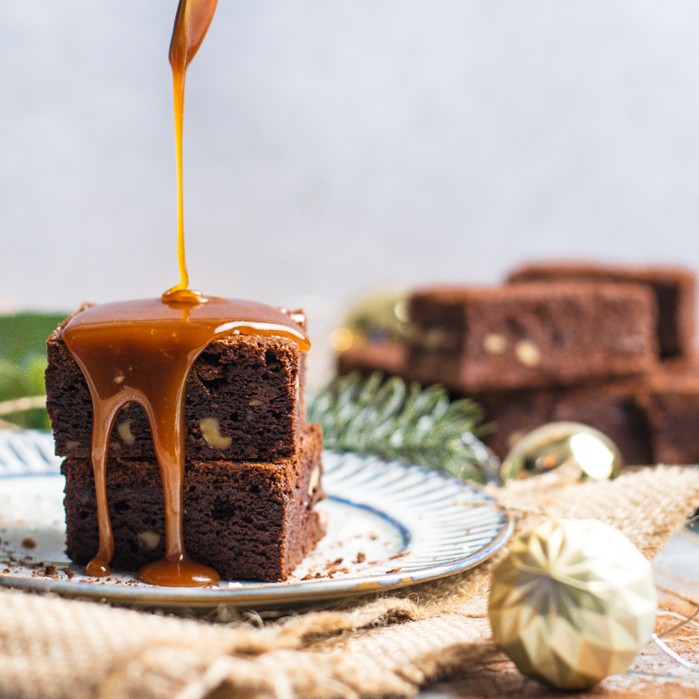 Recipe : Chocolate Brownie with Caramel Sauce